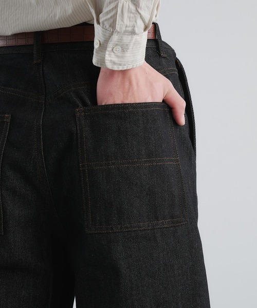 Adoon plain（アドーンプレーン）の「RIGID DENIM 1-TUCK WIDE PANTS / リジットデニム1タックワイドパンツ 【セットアップ可】（デニムパンツ・メンズ・インディゴブルー/ブラック・LARGE/MEDIUM/SMALL）」の6枚目の写真