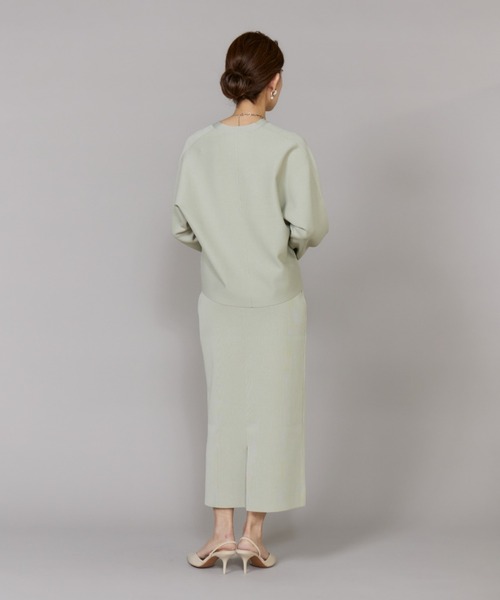 LE SOUK(ルスーク)の「ドルマンスリーブニットカーディガン【セットアップ対応】(カーディガン/ボレロ・レディース・ブラック/グリーン系その他・フリー)」の4枚目の写真