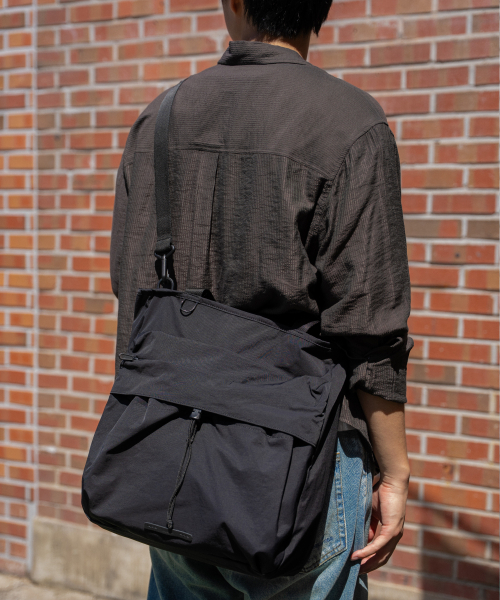 RAWROW（ロウロウ）の「ストウェイ トートバッグ 318 [2カラー]（トートバッグ・レディース・ブラック/カーキ・FREE）」の4枚目の写真