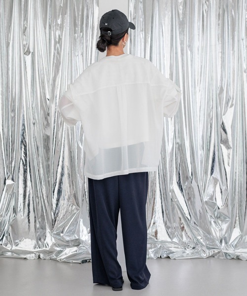 HEREIAM(ヘレイアム)の「【HEREIAM】BREEZEメッシュシャツ(シャツ/ブラウス・レディース・ブラック/ターコイズブルー/ホワイト/ダークベージュ・FREE)」の6枚目の写真