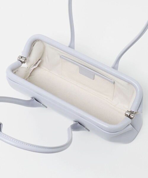 UNITED ARROWS(ユナイテッドアローズ)の「<OSOI>BOAT WIDE MINI バッグ ICY BLUE(ショルダーバッグ・レディース・ライトブルー・FREE)」の5枚目の写真