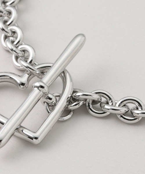 BASICKS(ベイシックス)の「BASICKS / ベイシックス Heart Bracelet (Small Link)(ブレスレット・レディース・ゴールド/シルバー・MEDIUM)」の8枚目の写真