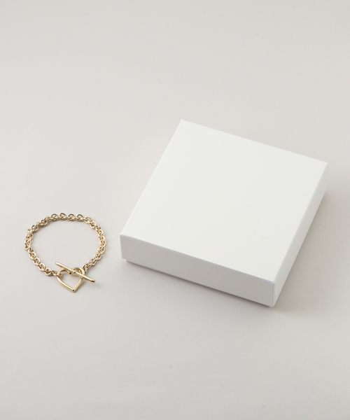 BASICKS(ベイシックス)の「BASICKS / ベイシックス Heart Bracelet (Small Link)(ブレスレット・レディース・ゴールド/シルバー・MEDIUM)」の9枚目の写真