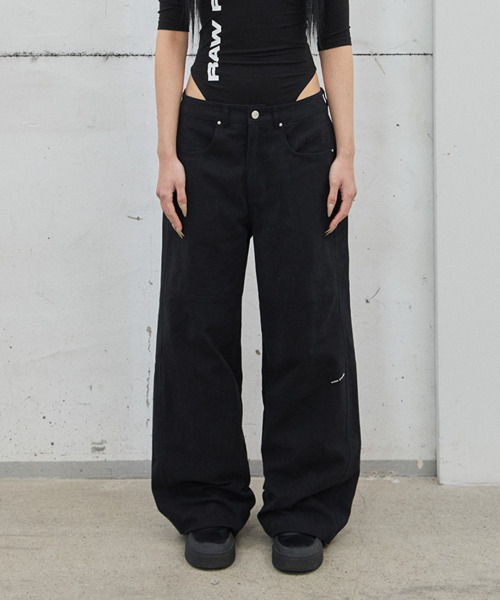 41PRAY（サイルプレイ）の「Multi-Panel Pants / Black（その他パンツ・レディース・ブラック・2/1）」の2枚目の写真