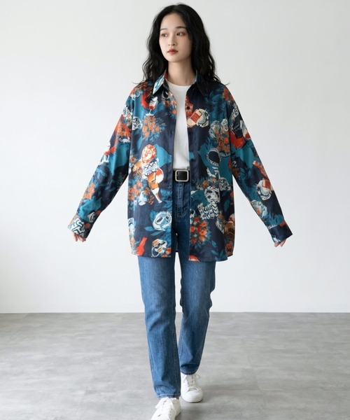 Belle Cie(ベルシー)の「レトロ総柄サテンオーバーシャツ(シャツ/ブラウス・レディース・ブラック・L/M/XXXL/XL)」の1枚目の写真