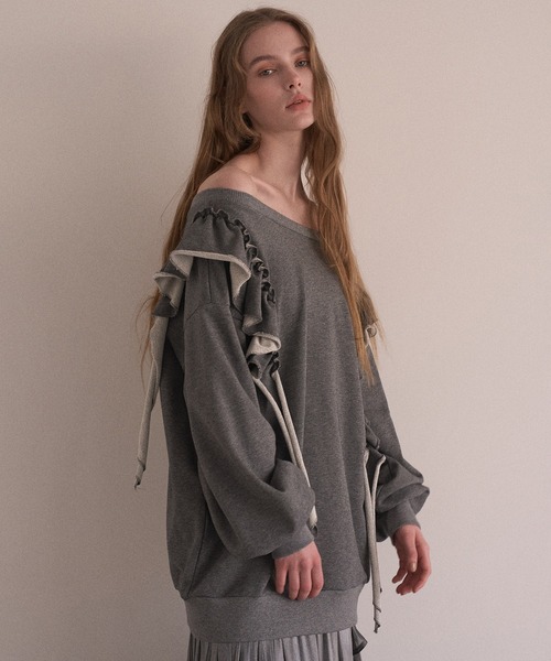 MIELI INVARIANT(ミエリインヴァリアント)の「Droopy Frill Sweat Tops(スウェット・レディース・ブラック/グレー・FREE)」の21枚目の写真
