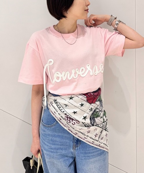 CONVERSE TOKYO(コンバーストウキョウ)の「SPINDLE LOGO TEE(Tシャツ/カットソー・レディース・ピンク/ホワイト/ブラック/ブルー/バーガンディー・SMALL/MEDIUM)」の4枚目の写真