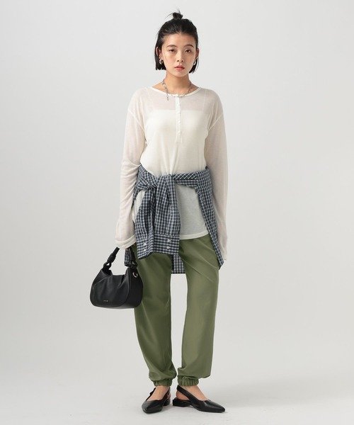 BAYFLOW（ベイフロー）の「[セミストレートシルエットで登場!!]RPタックジョガーパンツ（その他パンツ・レディース・グレイッシュベージュ/カーキ/ピンク/ブラック・SMALL/MEDIUM/LARGE/X-SMALL）」の21枚目の写真