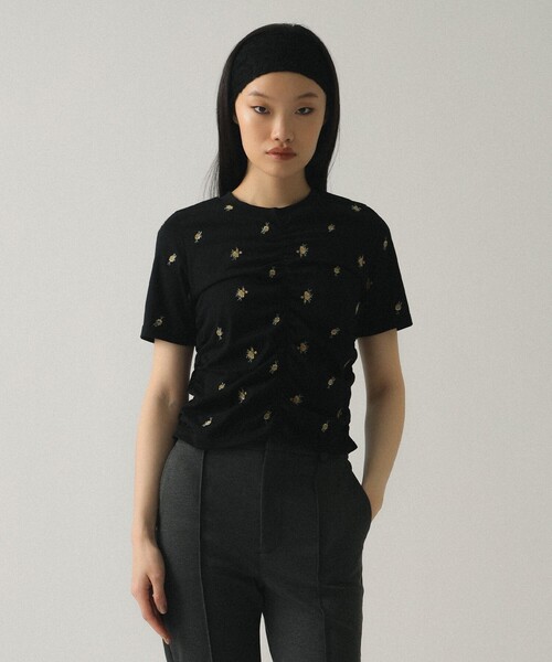 Ray BEAMS(レイビームス)の「フラワー 刺繍 シャーリング Tシャツ(Tシャツ/カットソー・レディース・ブラック/ホワイト系その他6・ONE SIZE)」の2枚目の写真