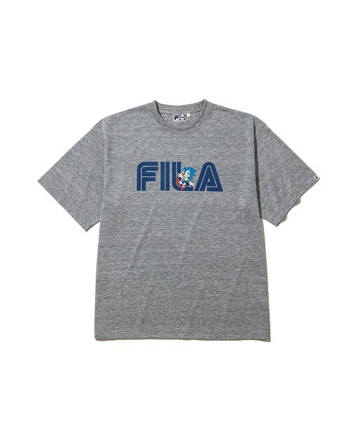 FILA(フィラ)の「FILA FILA X SEGA SONIC SS TEE(フィラ フィラ セガ ソニック SS ティー)(Tシャツ/カットソー・メンズ・ホワイト/グレー系・MEDIUM/LARGE/X-LARGE)」の2枚目の写真