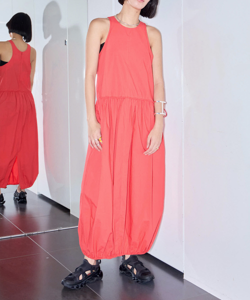 CITYSHOP(シティーショップ)の「SAYAKA DAVIS BALLON TANK DRESS WDR22-OCP:ワンピース(ワンピース・レディース・レッド・SMALL)」の1枚目の写真