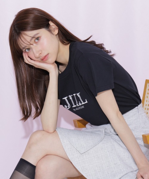 JILL by JILL STUART(ジルバイジルスチュアート)の「オーガニックコットンビジューロゴTシャツ(Tシャツ/カットソー・レディース・ブラック/ピンク/ホワイト・FREE)」の8枚目の写真