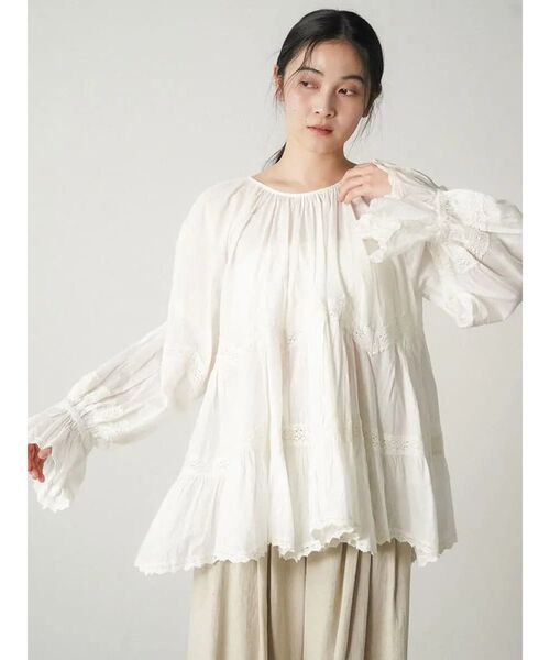 FIKA.(フィーカ)の「2way lace switching blouse(シャツ/ブラウス・レディース・ブラック/ホワイト・FREE)」の1枚目の写真