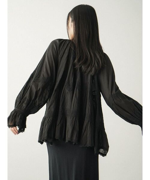 FIKA.(フィーカ)の「2way lace switching blouse(シャツ/ブラウス・レディース・ブラック/ホワイト・FREE)」の5枚目の写真