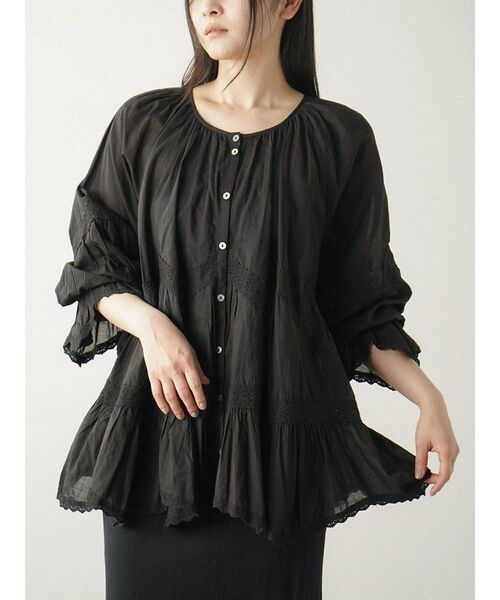 FIKA.(フィーカ)の「2way lace switching blouse(シャツ/ブラウス・レディース・ブラック/ホワイト・FREE)」の6枚目の写真