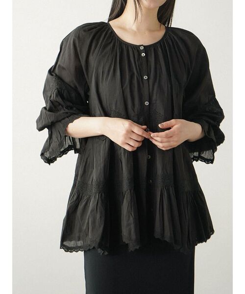 FIKA.(フィーカ)の「2way lace switching blouse(シャツ/ブラウス・レディース・ブラック/ホワイト・FREE)」の7枚目の写真