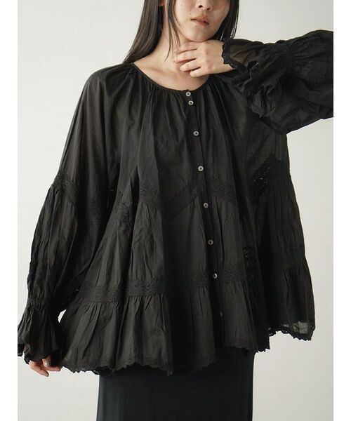 FIKA.(フィーカ)の「2way lace switching blouse(シャツ/ブラウス・レディース・ブラック/ホワイト・FREE)」の8枚目の写真