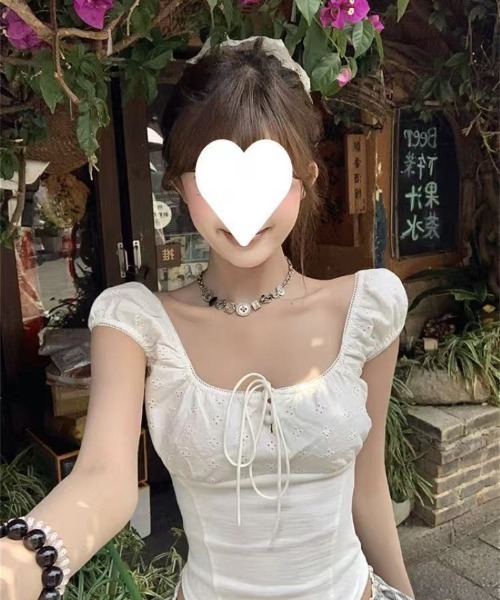 Ritzy(リッツィー)の「レースアップ パフスリーブ U ネックカットソートップス(Tシャツ/カットソー・レディース・ホワイト・M)」の7枚目の写真