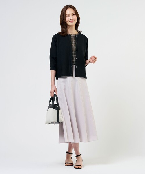 J.PRESS Ladies(J.プレス レディス)の「【一枚で着映え】キュプラチェック 5分袖 ブラウス(シャツ/ブラウス・レディース・ブラウン系3/ホワイト系3/ネイビー系3・XS)」の7枚目の写真