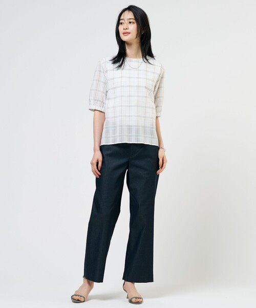 J.PRESS Ladies(J.プレス レディス)の「【一枚で着映え】キュプラチェック 5分袖 ブラウス(シャツ/ブラウス・レディース・ブラウン系3/ホワイト系3/ネイビー系3・XS)」の10枚目の写真