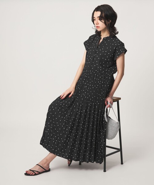 green label relaxing（グリーンレーベルリラクシング）の「【結論シリーズ】全方位映えプリーツワンピ ドット［size SHORT/TALLあり］（ワンピース・レディース・その他1・SHORT/FREE/TALL）」の5枚目の写真
