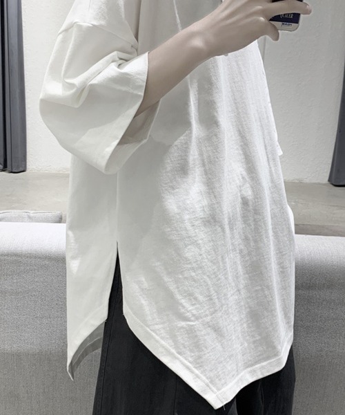 KELVIN(ケルヴァン)の「Side Slit Asymmetric Hem Oversized Tee サイドスリット アシンメトリーヘム オーバーサイズTシャツ(Tシャツ/カットソー・メンズ・ブラック/ホワイト・MEDIUM/LARGE)」の7枚目の写真