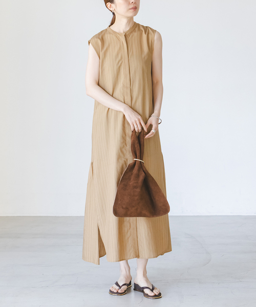 AULENTTI(オウレンティ)の「《NOBLE別注》AULENTTI/オウレンティ スウェードワンハンドルBAG(ショルダーバッグ・レディース・ベージュ/ブラウン・FREE)」の7枚目の写真