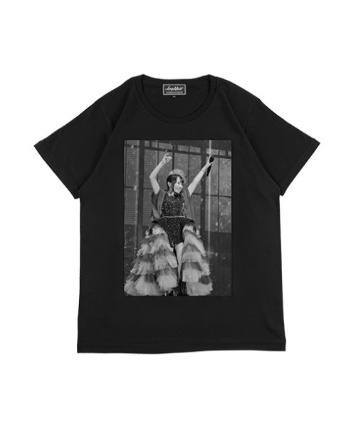 MEDICOM TOY(メディコムトイ)の「Amplifier “水樹奈々” TEE Design - A(Tシャツ/カットソー・メンズ・ホワイト/ブラック・SMALL/MEDIUM/LARGE/X-LARGE)」の2枚目の写真
