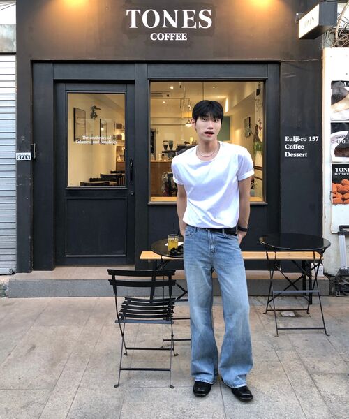 LEIRE（ルアール）の「フレアウォッシュドデニムパンツ[ブルー]（デニムパンツ・メンズ・その他・MEDIUM/LARGE/X-LARGE）」の9枚目の写真