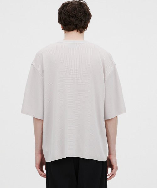 UNITED TOKYO(ユナイテッドトウキョウ)の「【MADE IN JAPAN】18Gコンパクトコットン ワッフルヘンリーTシャツ |通気性/吸水性/伸縮性/軽量性/夏服/べた付き防止(Tシャツ/カットソー・メンズ・ネイビー/ブラック/ライトグレー・1/2)」の22枚目の写真