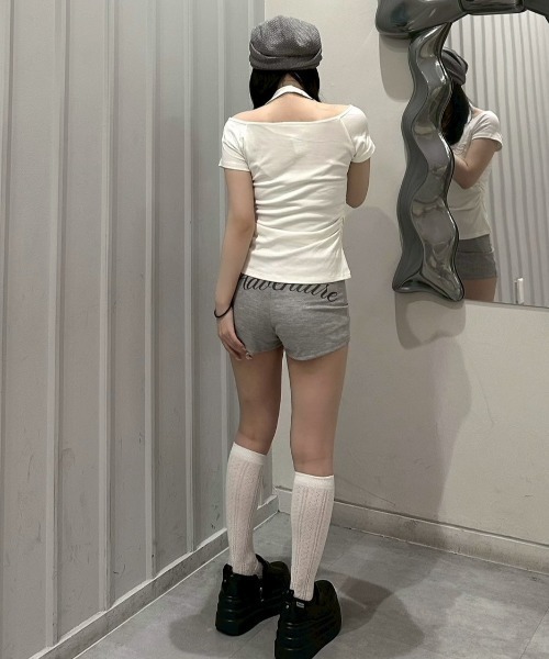 Never mind the XU / Chikashitsu+(ネバーマインド ザ エックスユー / チカシツプラス)の「【nmtc+】Bijou Halter Layered Tee / 【エヌエムティーシープラス】ビジューホルターレイヤードTシャツ(Tシャツ/カットソー・レディース・グレー/チャコール/ホワイト・ONE SIZE)」の14枚目の写真