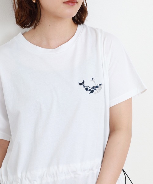 Emago(イマゴ)の「EMAGO くじら刺繍ワイドT 半袖(Tシャツ/カットソー・レディース・ホワイト・FREE)」の2枚目の写真