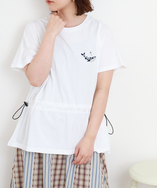 Emago(イマゴ)の「EMAGO くじら刺繍ワイドT 半袖(Tシャツ/カットソー・レディース・ホワイト・FREE)」の3枚目の写真