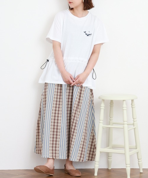 Emago(イマゴ)の「EMAGO くじら刺繍ワイドT 半袖(Tシャツ/カットソー・レディース・ホワイト・FREE)」の7枚目の写真