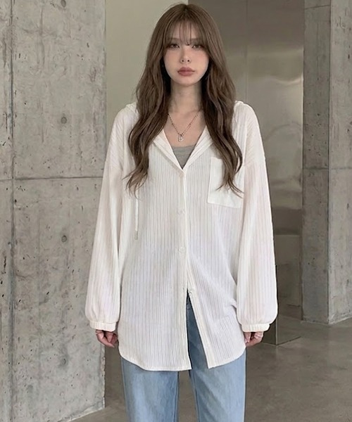 gossip!ロサンゼルス(ゴシップロサンゼルス)の「YUGA ドロップショルダー オーバーサイズ フード付きトップス(シャツ/ブラウス・レディース・グリーン/ホワイト・L/M)」の11枚目の写真