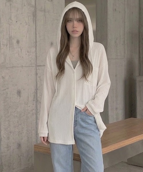 gossip!ロサンゼルス(ゴシップロサンゼルス)の「YUGA ドロップショルダー オーバーサイズ フード付きトップス(シャツ/ブラウス・レディース・グリーン/ホワイト・L/M)」の13枚目の写真