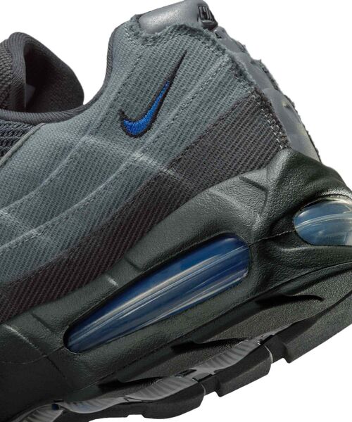 NIKE(ナイキ)の「ナイキ エア マックス 95 ビッグバブル メンズシューズ / Nike Air Max 95 Big Bubble Men's Shoes IM9605-002 Smoke Grey(スニーカー・メンズ・グレー系その他・26/26.5/27/27.5/29/29.5/30/24/24.5/25/25.5/28/28.5)」の8枚目の写真
