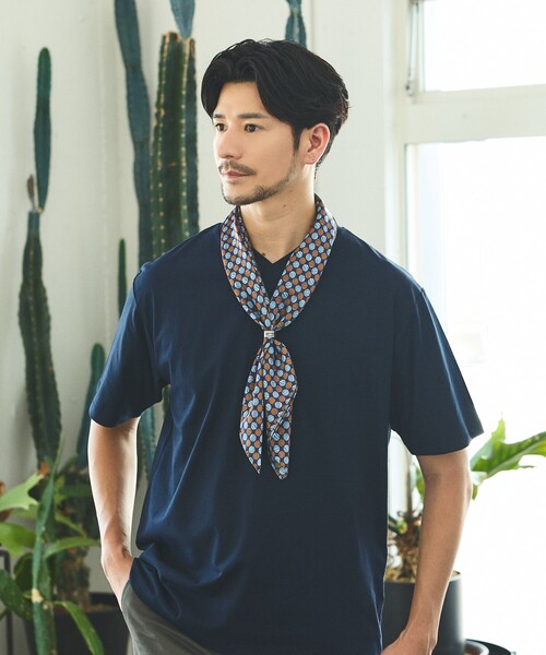 ABAHOUSE GRAY(アバハウスグレイ)の「【リング付き】総柄スカーフ(ストール/ショール・メンズ・ブラック/ブルー/グリーン/ブラウン・フリー)」の2枚目の写真