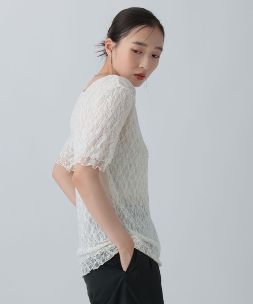 LEPSIM（レプシィム）の「《オフィスライン》レース2WAYプルオーバーSS　1044323（シャツ/ブラウス・レディース・ブラック/オフホワイト・FREE）」の4枚目の写真