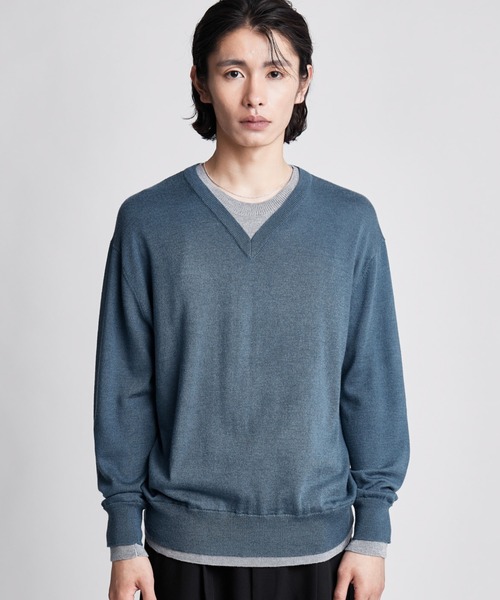 SINSS(シンス)の「Layered V-neck knit / レイヤードVネックニット(ニット/セーター・メンズ・ブルー/ブラウン/チャコールグレー/レッド・LARGE/SMALL/X-SMALL/MEDIUM)」の3枚目の写真
