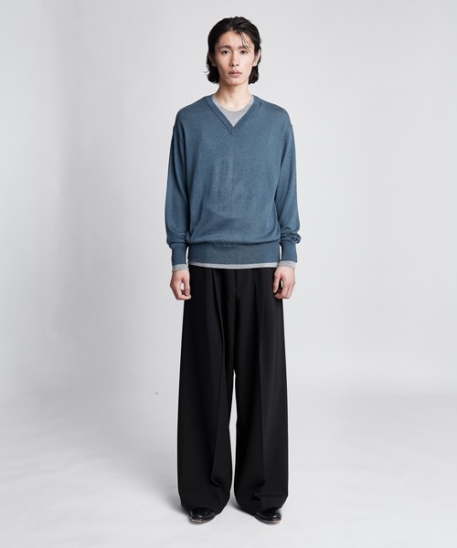 SINSS(シンス)の「Layered V-neck knit / レイヤードVネックニット(ニット/セーター・メンズ・ブルー/ブラウン/チャコールグレー/レッド・LARGE/SMALL/X-SMALL/MEDIUM)」の7枚目の写真