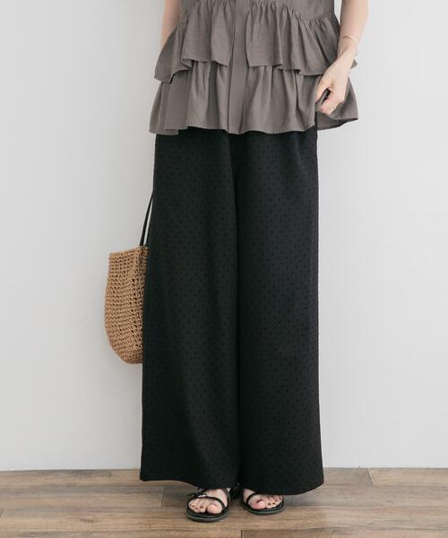 ITEMS URBANRESEARCH(アイテムズ アーバンリサーチ)の「イージーワイドストレートパンツ(その他パンツ・レディース・グリーン/ブラウン/ドット・FREE)」の3枚目の写真