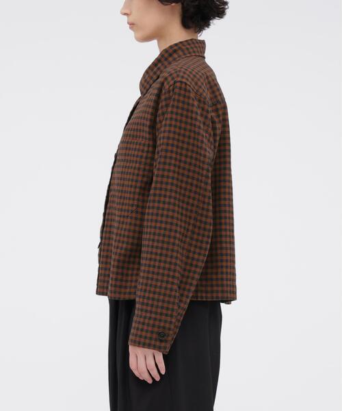 MHL.（エムエイチエル）の「FADED LINEN COTTON PLAINWEAVE（シャツ/ブラウス・レディース・ブラウン・1/2）」の4枚目の写真