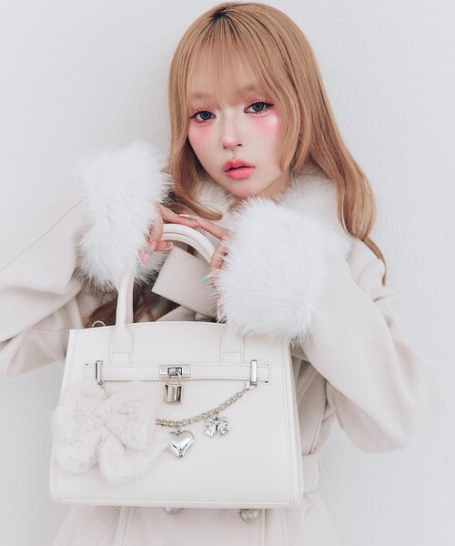 OLIVE des OLIVE（オリーブデオリーブ）の「フロントベルトミニトートバッグ（トートバッグ・レディース・オフホワイト/ピンク/ブラック・FREE）」の10枚目の写真