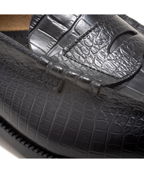 The Kenford Fineshoes(ケンフォードファインシューズ)の「EMBOSSED LOAFERS BLACK CROCODILE COMBI(ローファー・メンズ・ブラック・27/25/25.5/26/26.5)」の4枚目の写真