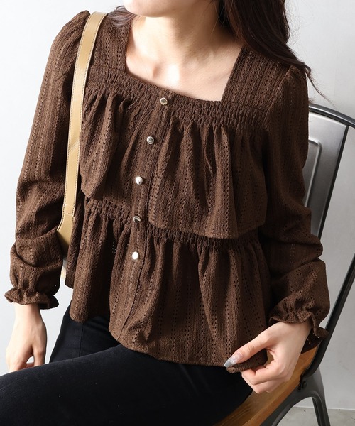 SpRay(スプレイ)の「【秋インナーにも/透け感】すかしスクエアロングスリーブトップス(Tシャツ/カットソー・レディース・ボルドー/ブラック/ベージュ/アイボリー/ブラウン・FREE)」の7枚目の写真