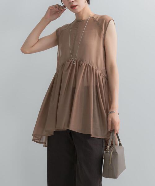 URBAN RESEARCH ROSSO WOMEN(アーバンリサーチ ロッソ)の「ELENDEEK SHEER PEPLUM BLOUSE(シャツ/ブラウス・レディース・チャコールグレー/ベージュ/レッド・FREE)」の11枚目の写真
