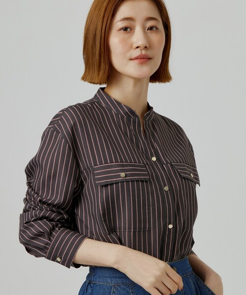 grove(グローブ)の「顔周りをすっきり見せる バンドカラースキッパーシャツ(シャツ/ブラウス・レディース・アイボリー/ブラック系1/ネイビー系2/ブラウン系その他・03/02/04/05)」の1枚目の写真
