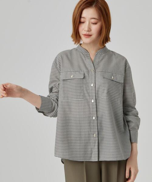 grove(グローブ)の「顔周りをすっきり見せる バンドカラースキッパーシャツ(シャツ/ブラウス・レディース・アイボリー/ブラック系1/ネイビー系2/ブラウン系その他・03/02/04/05)」の10枚目の写真