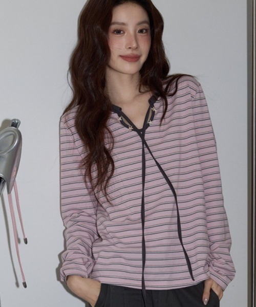 Vipoa(ヴィポア)の「Front ribbon cutsew(Tシャツ/カットソー・レディース・ピンク・FREE)」の2枚目の写真